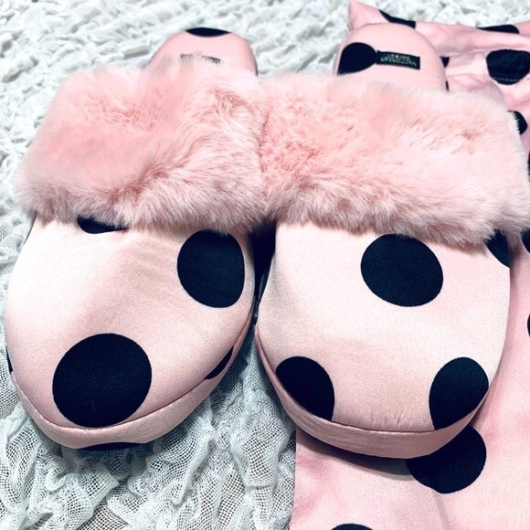 Victoria's Secret slipper Signature Pink/black dots with fur  Slipper size M - Picture 2 of 7